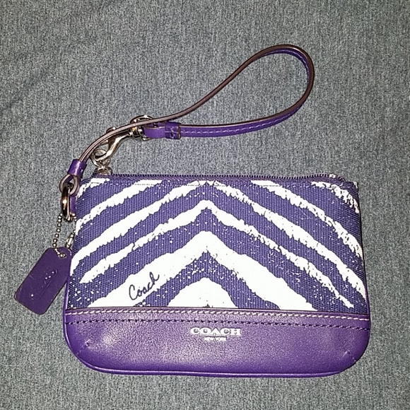 Coach Handbags - Coach Zebra Stripe Print Zip Wristlet